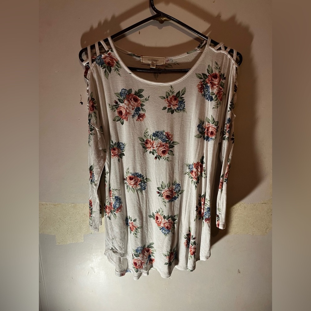 Floral top